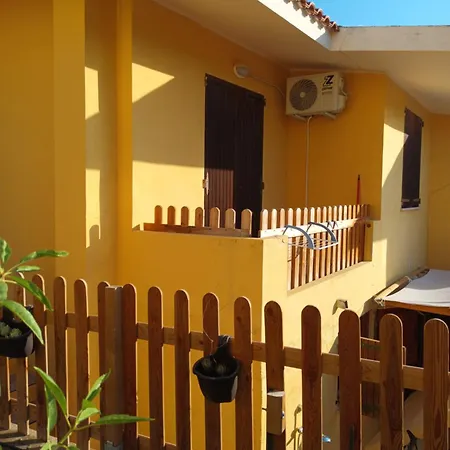 Feriehus Casetta Anna Y Nietos Solanas (Cagliari)