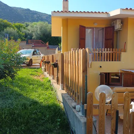 Feriehus Casetta Anna Y Nietos *